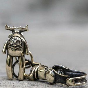 Skully Babe Keychain - solid brass - Blamo